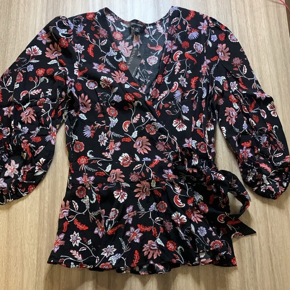 NWT Banana Republic Floral Print Peplum Wrap Top Size XS black red - Picture 9 of 10